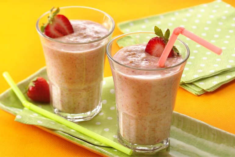 Fibre 1 Strawberry Smoothie in a glass
